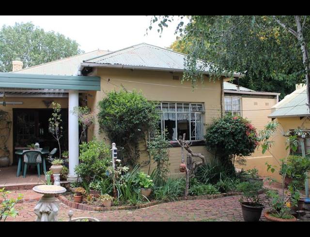 2 BEDROOM HOUSE FOR SALE IN KENSINGTON